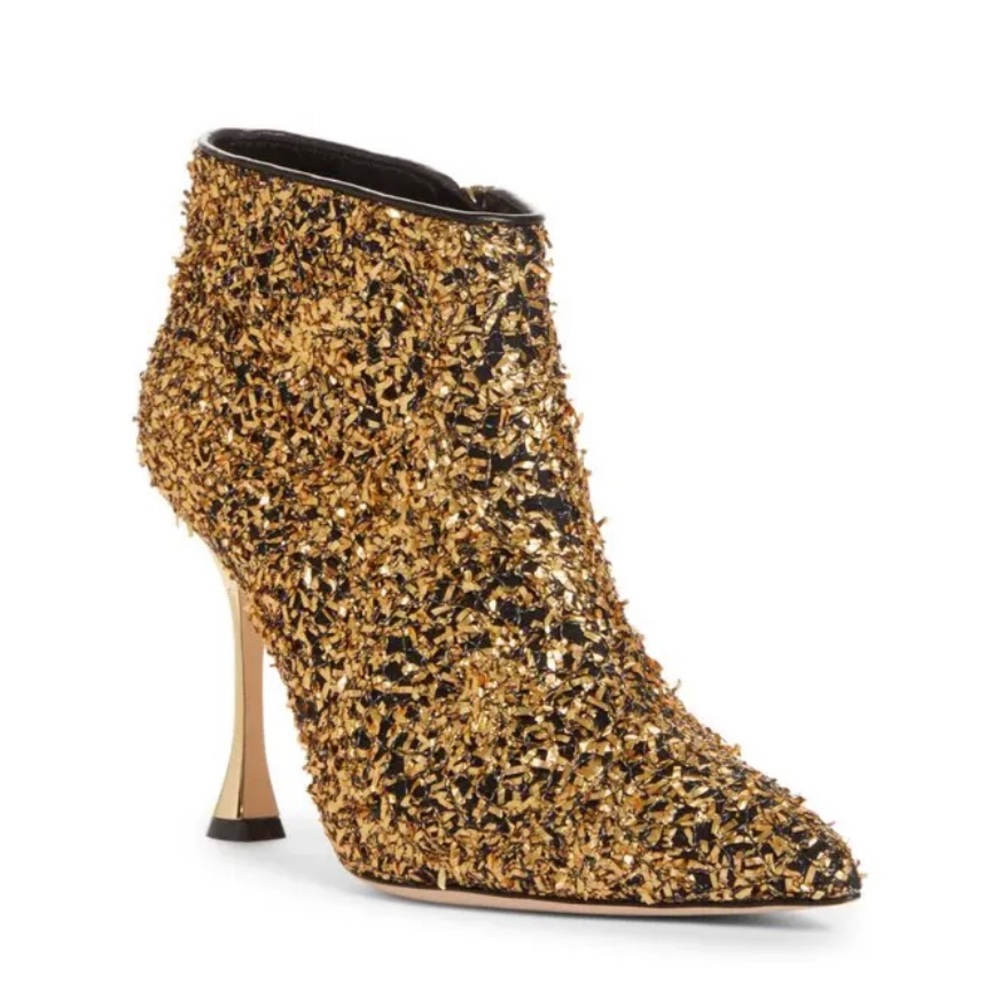 BRAND NEW Manolo Blahnik Stiletto Booties